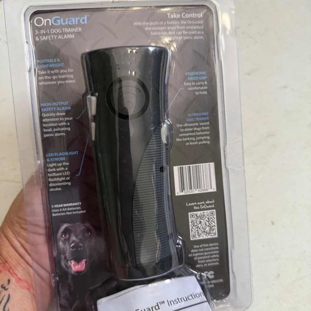 Good Life OnGuard 3 in 1 Ultrasonic Dog Training Device used once.